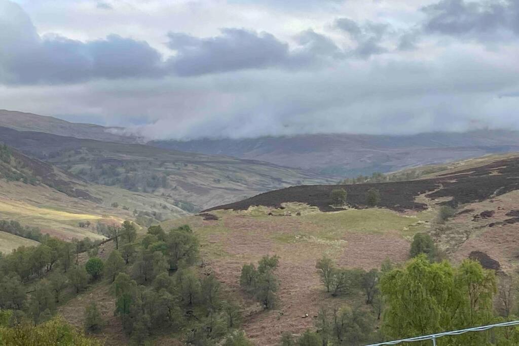 Coorie Doon Cabin! Great Scottish Welcome Форт Аугустус Экстерьер фото